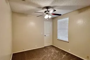 1901 Berkeley Dr, Glenn Heights, TX 75154 - Photo 17