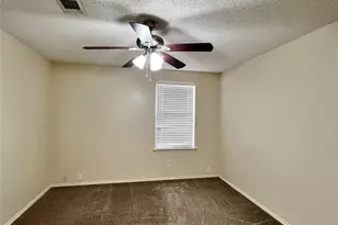 1901 Berkeley Dr, Glenn Heights, TX 75154 - Photo 15
