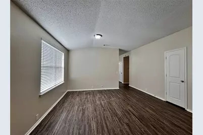 1901 Berkeley Drive, Glenn Heights, TX 75154 - Photo 5