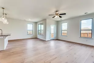 533 Hillcrest Cir, Justin, TX 76247 - Photo 11