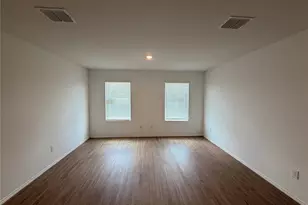 465 Whistlestop Wy, Ferris, TX 75125 - Photo 3