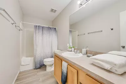 301 Ensenada Plaza, Dallas, TX 75211 - Photo 21