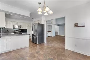 1820 Green Ridge Ct, Carrollton, TX 75007 - Photo 11