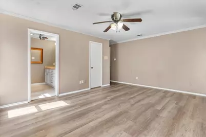 1820 Green Ridge Court, Carrollton, TX 75007 - Photo 15