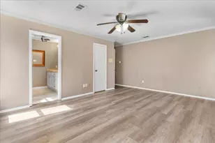 1820 Green Ridge Ct, Carrollton, TX 75007 - Photo 15