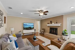 13141 Rosser Rd, Farmers Branch, TX 75244 - Photo 7