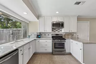 13141 Rosser Rd, Farmers Branch, TX 75244 - Photo 11