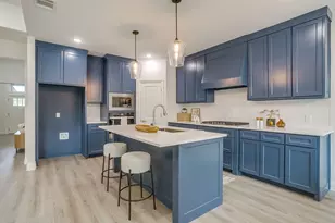 2613 Chestnut Ave, Fort Worth, TX 76164 - Photo 3