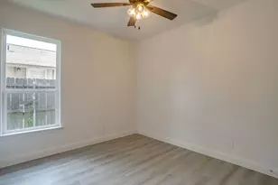 2613 Chestnut Ave, Fort Worth, TX 76164 - Photo 31