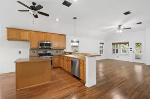 1010 Sagebrush Trl, Duncanville, TX 75137 - Photo 17