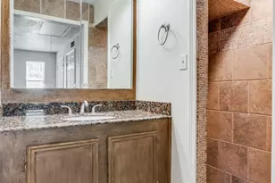 630 NW 11th St, Grand Prairie, TX 75050 - Photo 23