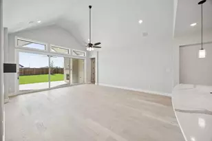 100 Bristol Ln, Azle, TX 76020 - Photo 5