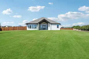 100 Bristol Ln, Azle, TX 76020 - Photo 25