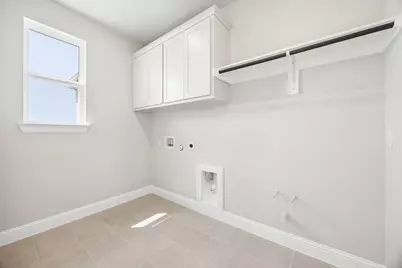 100 Bristol Lane, Azle, TX 76020 - Photo 9