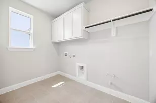 100 Bristol Ln, Azle, TX 76020 - Photo 9