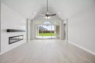 100 Bristol Ln, Azle, TX 76020 - Photo 17