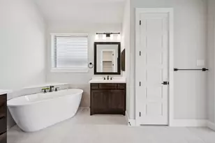 100 Bristol Ln, Azle, TX 76020 - Photo 11