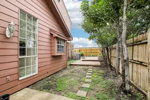 2123 Hearthside Ln, Garland, TX 75044 - Photo 23