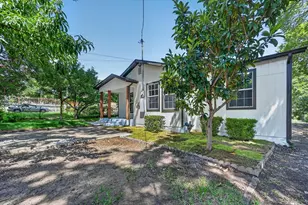 1113 Brock St, Dallas, TX 75203 - Photo 3