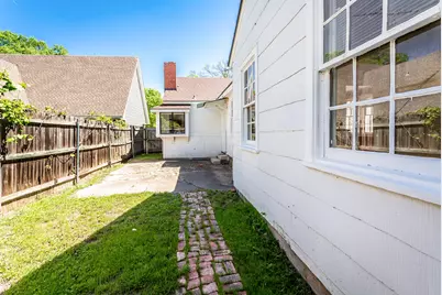 9025 San Fernando Way, Dallas, TX 75218 - Photo 25