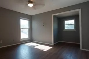 2010 W W Sanford St, Arlington, TX 76012 - Photo 3