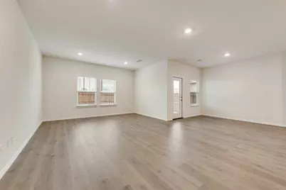 124 Labein Avenue, Greenville, TX 75402 - Photo 7