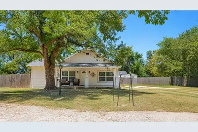 200 S Mimosa Street, Paradise, TX 76073 - Photo 1