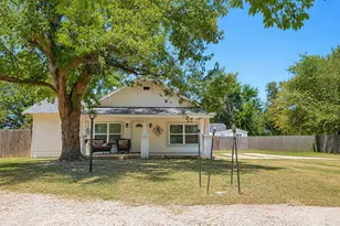 200 S Mimosa St, Paradise, TX 76073 - Photo 1