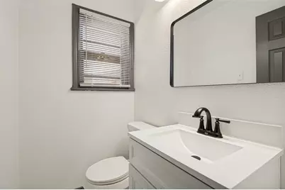 3910 Vanette Lane, Dallas, TX 75216 - Photo 17