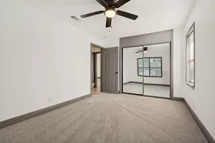 3910 Vanette Ln, Dallas, TX 75216 - Photo 15