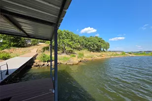 903 Country Club Rd, Bowie, TX 76230 - Photo 9