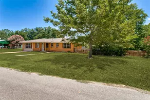 308 N Ave C, Springtown, TX 76082 - Photo 3
