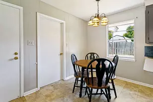 308 N Ave C, Springtown, TX 76082 - Photo 11