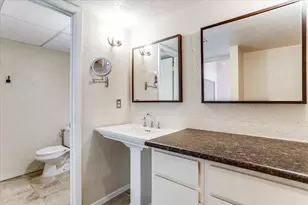 29 Oakbrook Dr, Lewisville, TX 75057 - Photo 11