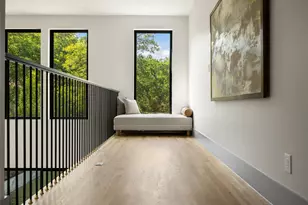 6984 Santa Barbara Dr, Dallas, TX 75214 - Photo 23