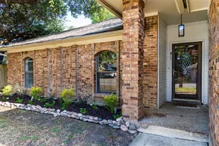 911 Gwinnett Cir, Arlington, TX 76017 - Photo 5