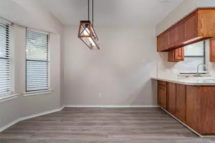 911 Gwinnett Cir, Arlington, TX 76017 - Photo 15