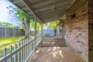 911 Gwinnett Cir, Arlington, TX 76017 - Photo 25