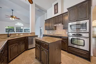 12384 Mill Run Dr, Frisco, TX 75035 - Photo 7