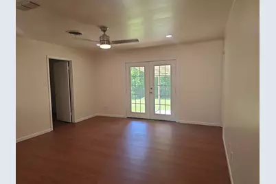5621 Wedgworth Road, Fort Worth, TX 76133 - Photo 3