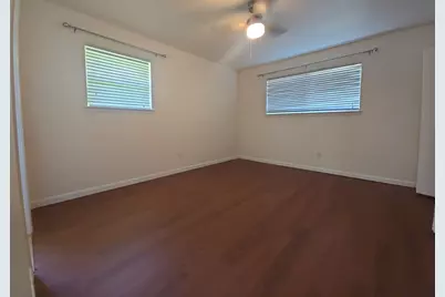 5621 Wedgworth Road, Fort Worth, TX 76133 - Photo 7