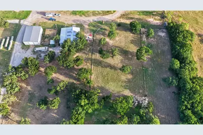 443 County Road 3342, Paradise, TX 76073 - Photo 31