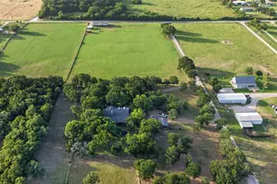 443 Co Rd 3342, Paradise, TX 76073 - Photo 31