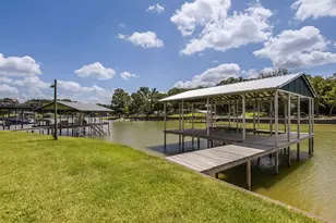182 Indian Gap Rd, Mabank, TX 75156 - Photo 3