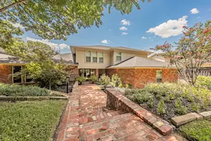 1406 Riverview Dr, Arlington, TX 76012 - Photo 1