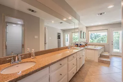 1406 Riverview Drive, Arlington, TX 76012 - Photo 23