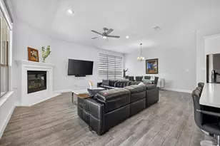 12728 Royal Oaks Ln, Farmers Branch, TX 75234 - Photo 9