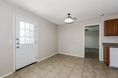 1600 Shady Shores Drive, Glenn Heights, TX 75154 - Photo 5