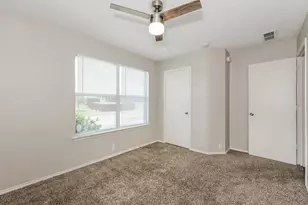 1600 Shady Shores Dr, Glenn Heights, TX 75154 - Photo 13