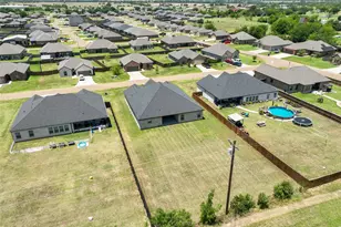 2107 Cole St, Mabank, TX 75147 - Photo 33
